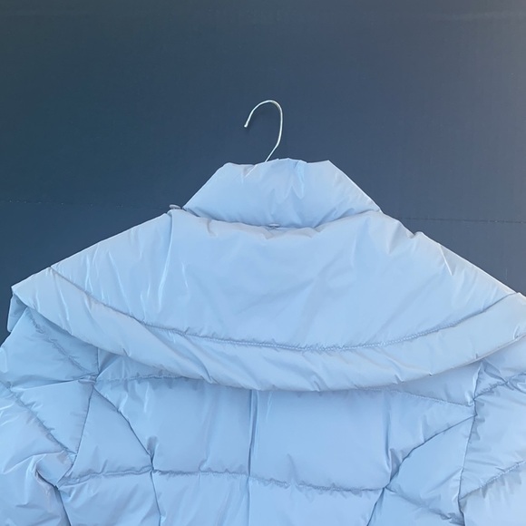 New GUESS Sigourney Puffer Women's Jacket - Picture 16 of 16